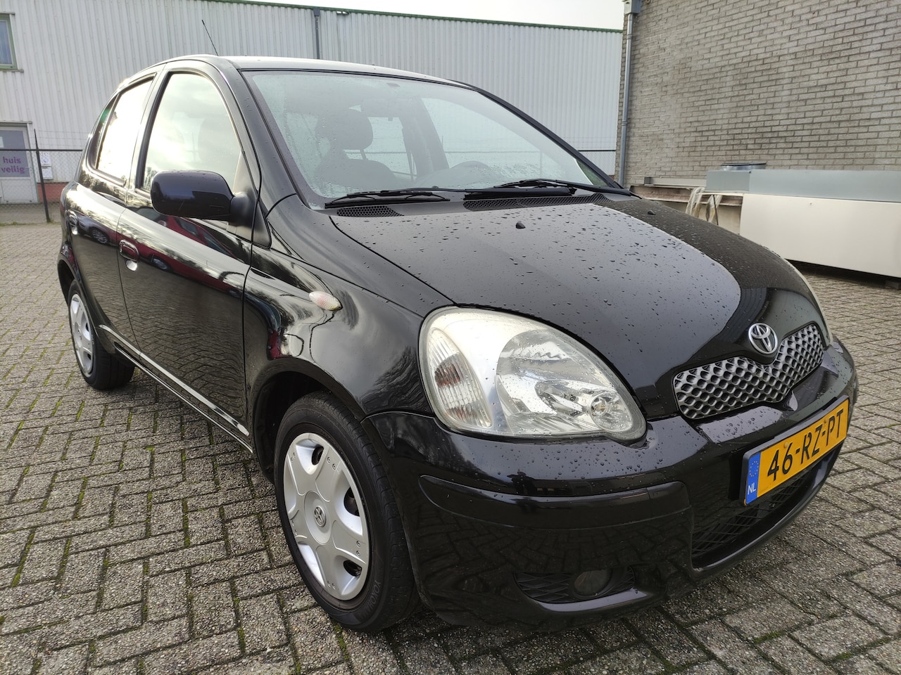 Toyota Yaris - 1.3 16v VVT-i S-Line - AutoWereld.nl