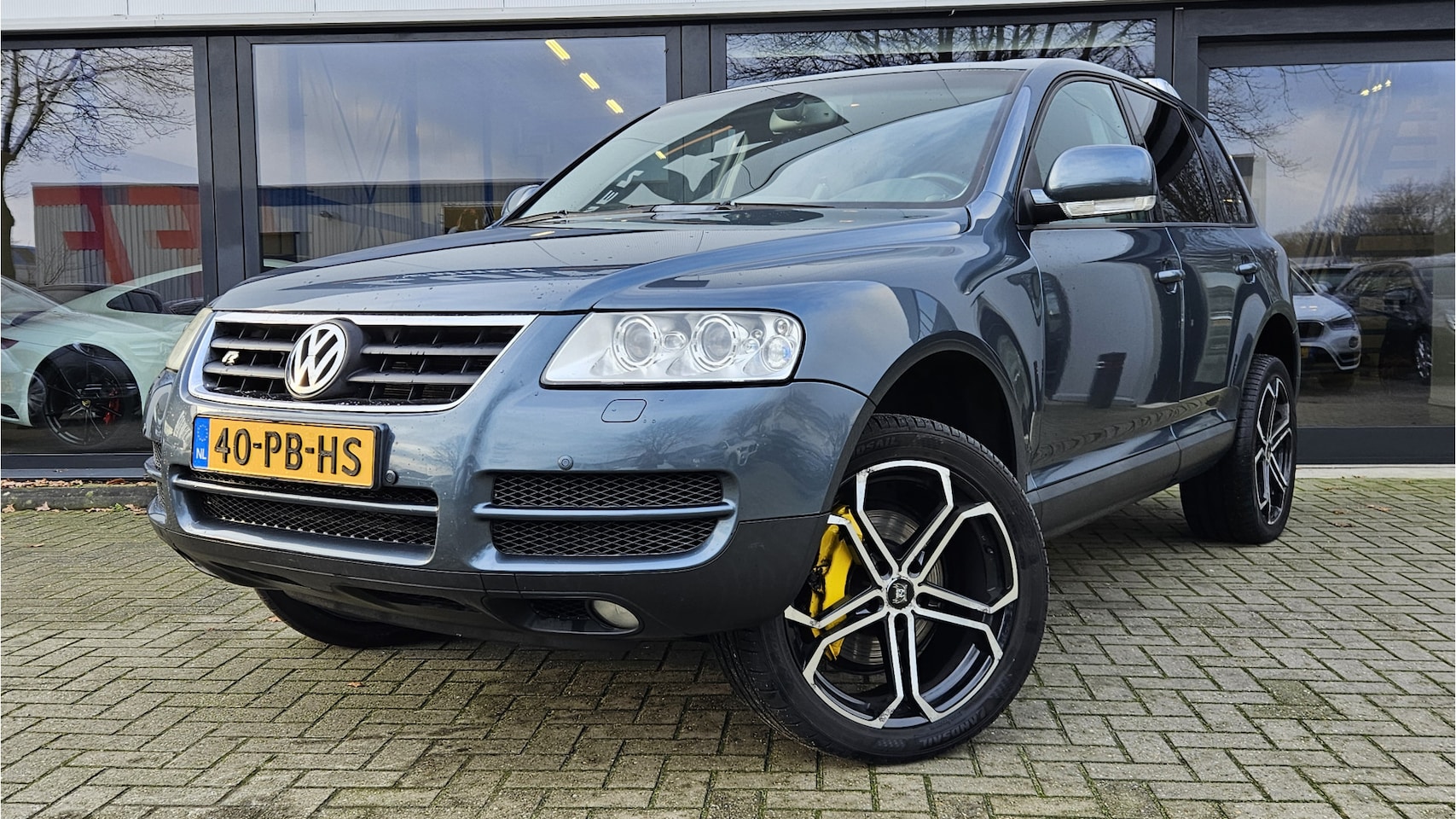 Volkswagen Touareg - 3.2 V6 + LEER + XENON + NAVI + LM VELGEN - AutoWereld.nl