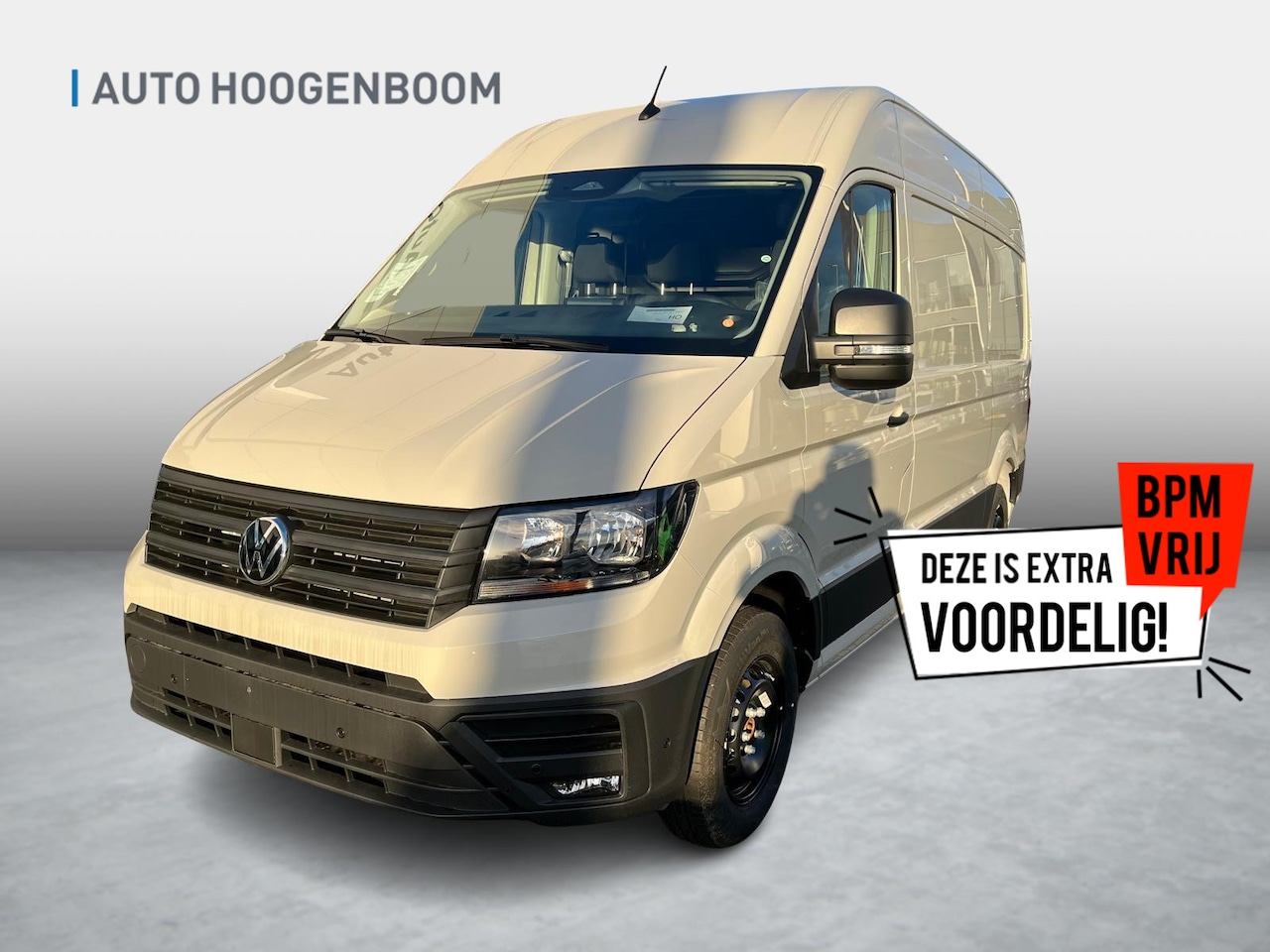 Volkswagen Crafter - Bedrijfswagens 2.0 35 TDI L3H3 Highline 103kW 140pk 8 versn. auto | Navigatiesysteem Disco - AutoWereld.nl