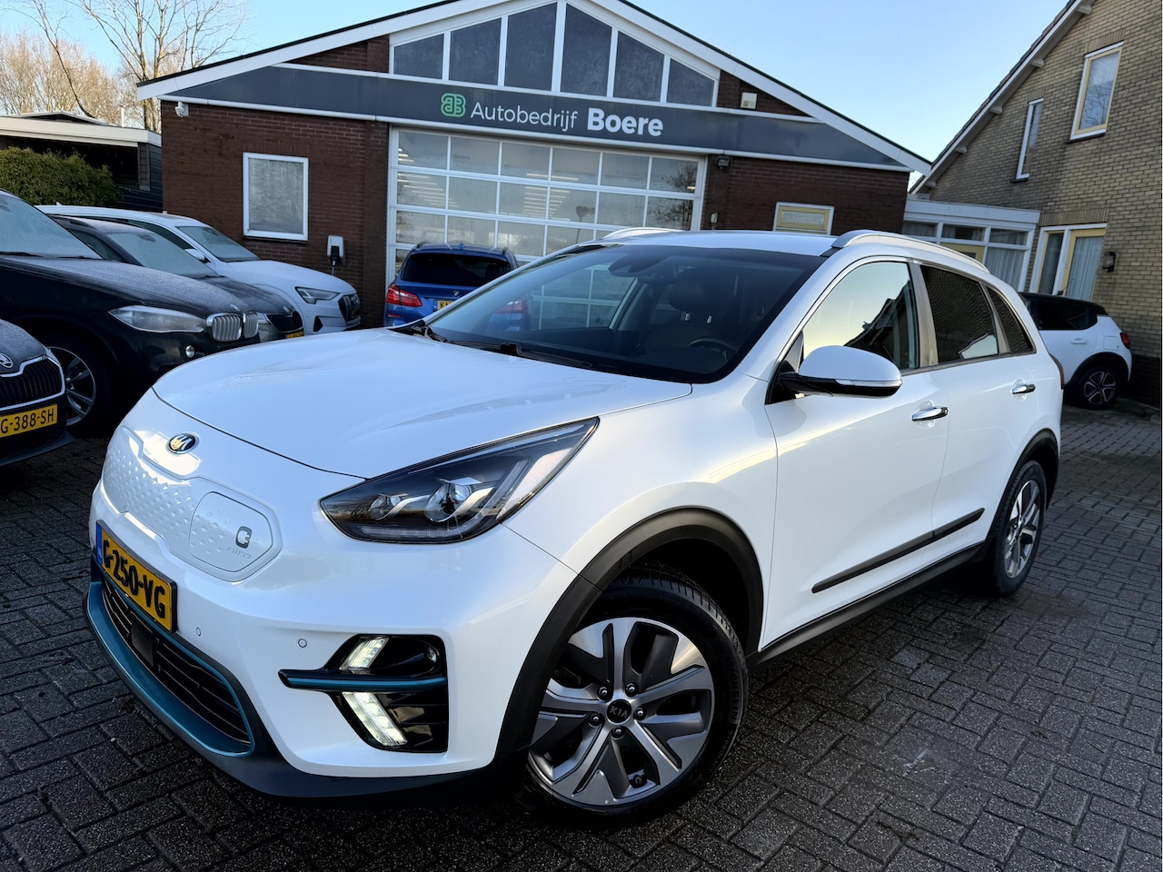 Kia e-Niro - ExecutiveLine 64 kWh Leer, Camera, Stoel/Stuur Verwarming - AutoWereld.nl