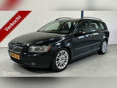 Volvo V50 - 2.4i Momentum NL-AUTO / LEER / YOUNGTIMER