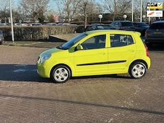 Kia Picanto - 1.0 Seven, bj.2010, kleur:lemon/geel, 5 deurs, airco, NAP met 158537 km.en APK 01/2026, st