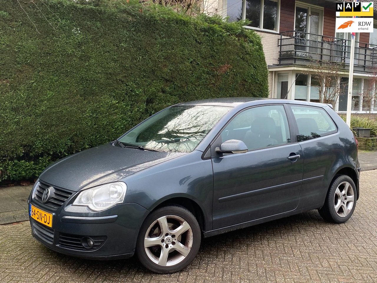 Volkswagen Polo - 1.4-16V RIJDT NIEUW/INRUILKOOPJE/APK 4-2025! - AutoWereld.nl