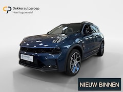 Lynk & Co 01 - 1.5 Hybride | Camera | Apple CarPlay | Android | Stoelverwarming | Panoramadak