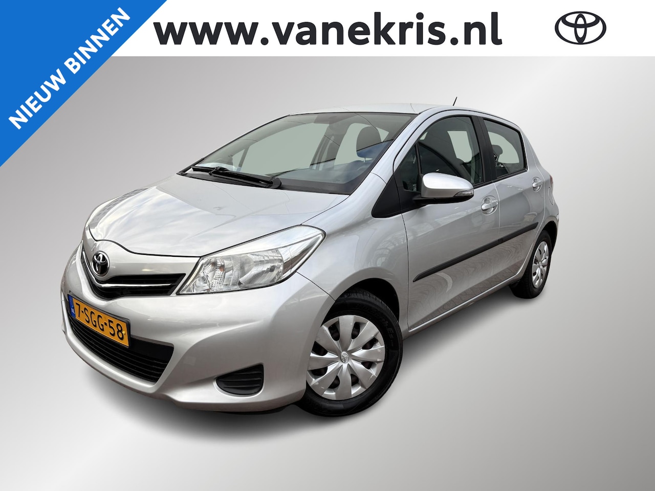 Toyota Yaris - 1.0 VVT-i Now Parkeersensoren, Airco,Radio cd-speler, Cruise Controle, USB, AB op CDV - AutoWereld.nl