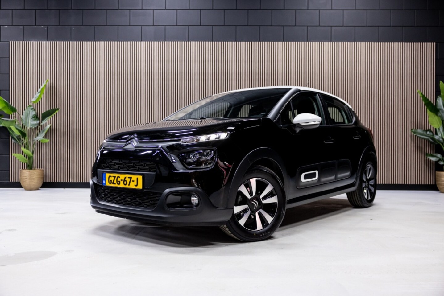 Citroën C3 - 1.2 PT Feel 110pk | NAVI | PDC | CARPLAY | - AutoWereld.nl