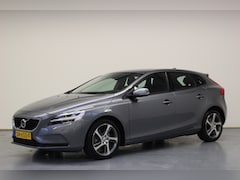 Volvo V40 - 2.0 T4 Nordic+ Automaat | Rijklaarprijs | Trekhaak |