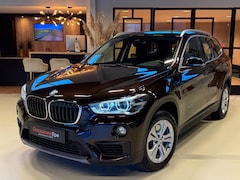 BMW X1 - Sdrive 20i Led Camera Sparkling Brown 1e eigenaar