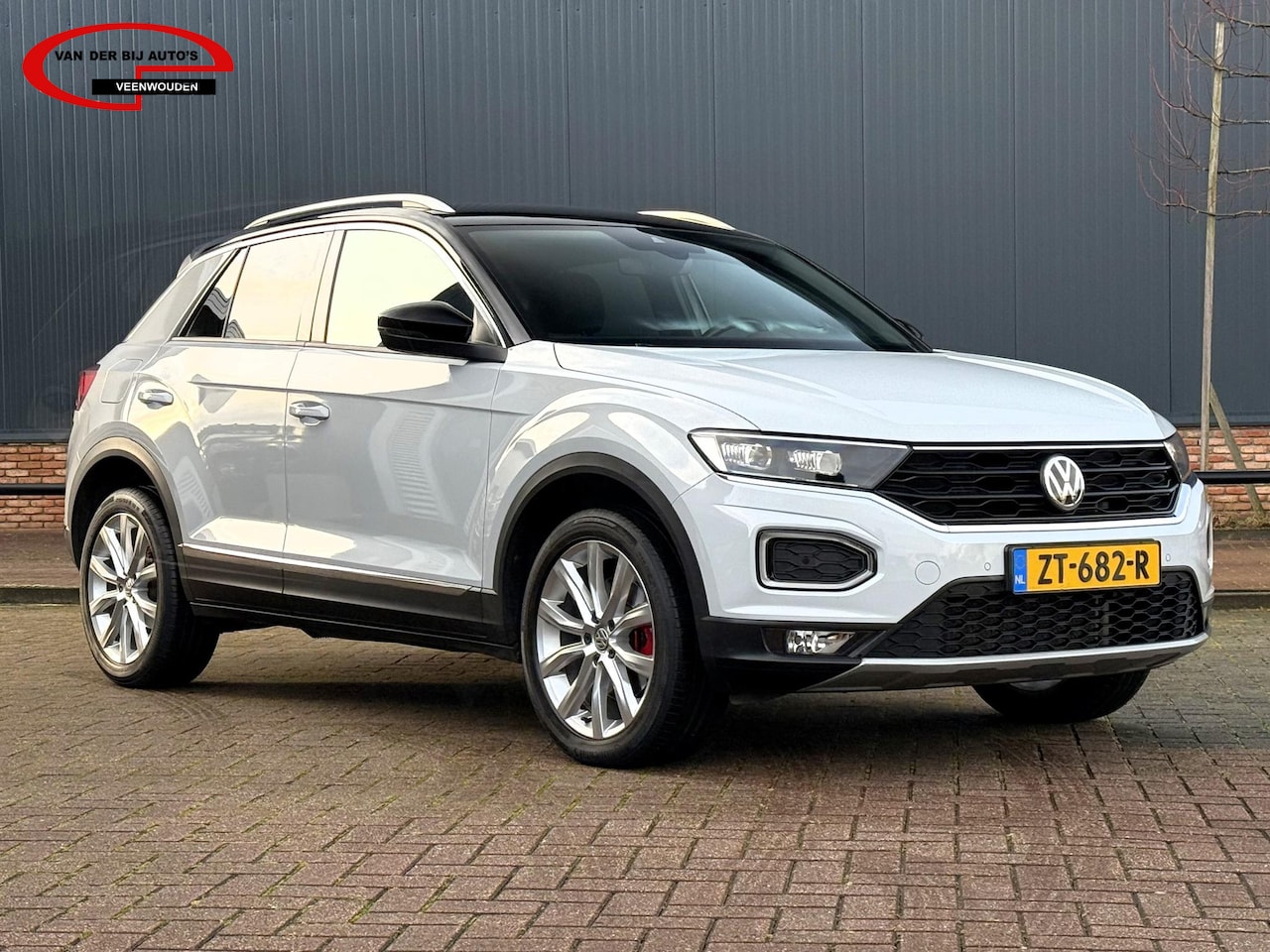 Volkswagen T-Roc - 1.5 TSI Sport / NL-auto / 27dkm - AutoWereld.nl