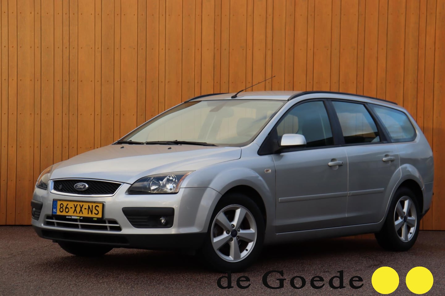 Ford Focus Wagon - 1.8-16V Ambiente Flexifuel net beurt gehad org. NL-auto - AutoWereld.nl