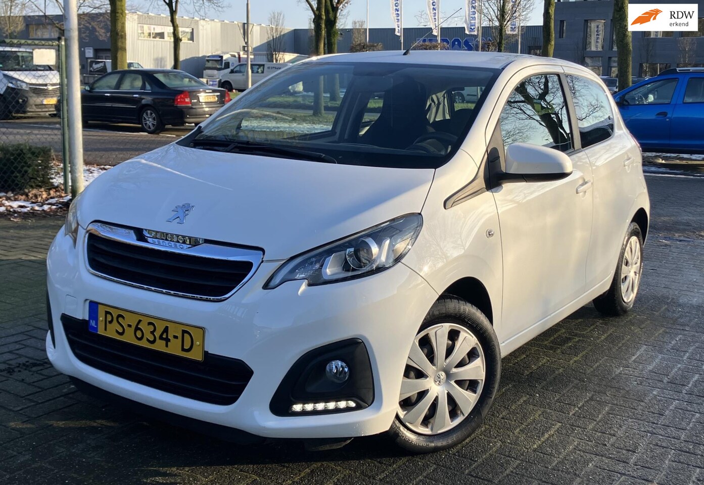 Peugeot 108 - 1.0 e-VTi Active Airco Bluethooth - AutoWereld.nl