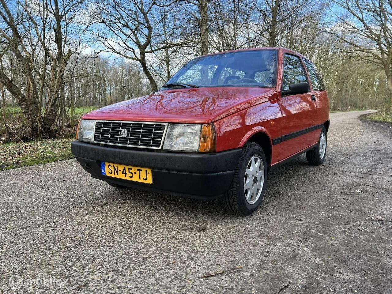 Lancia Y 10 - 1.0 fire LX 1.0 fire LX - AutoWereld.nl