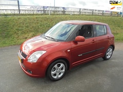 Suzuki Swift - swift 1.3 benzine 5 deurs airco lmv 100.000km