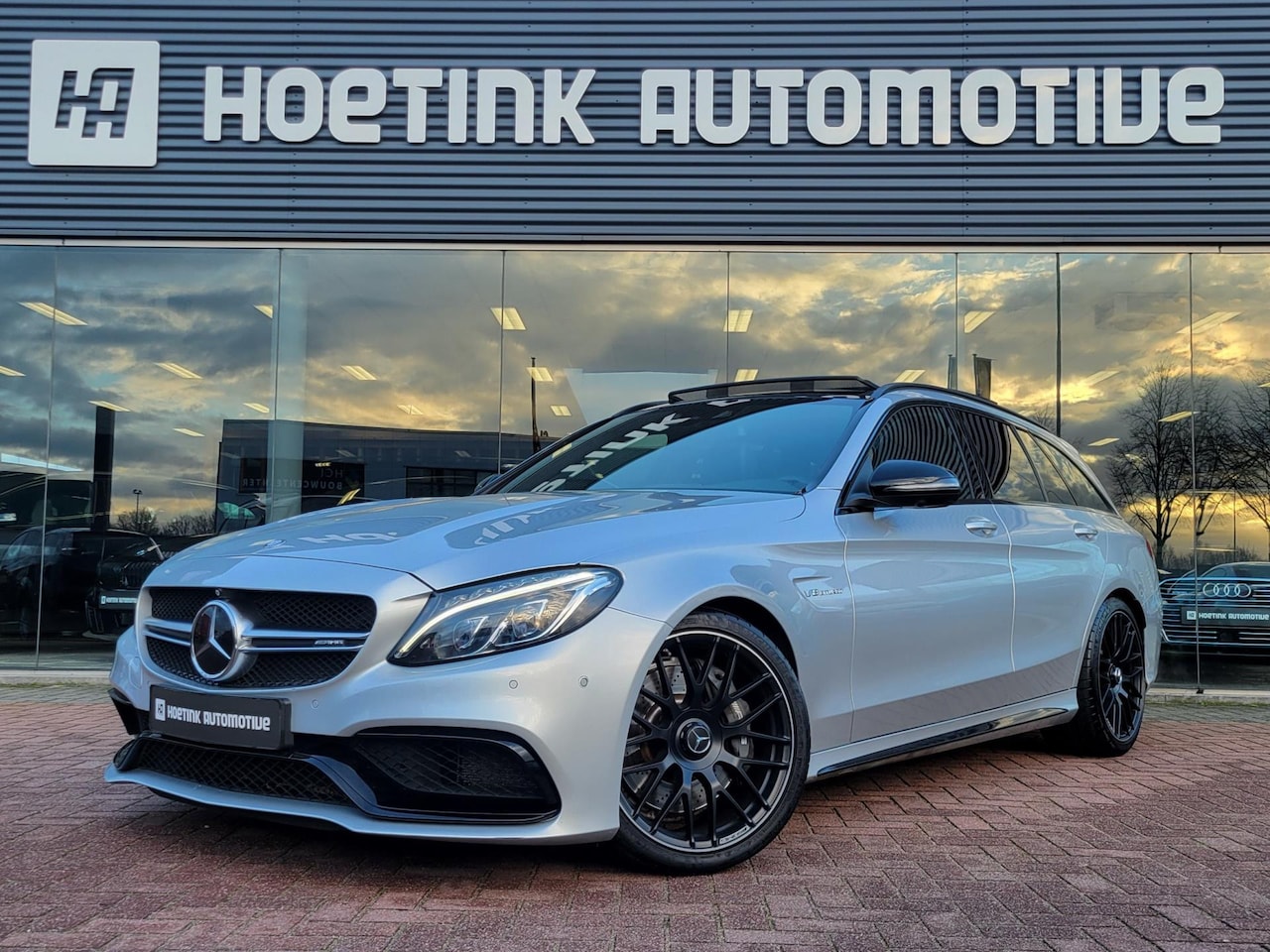 Mercedes-Benz C-klasse Estate - AMG 63 | Pano | HUD | Burmester - AutoWereld.nl