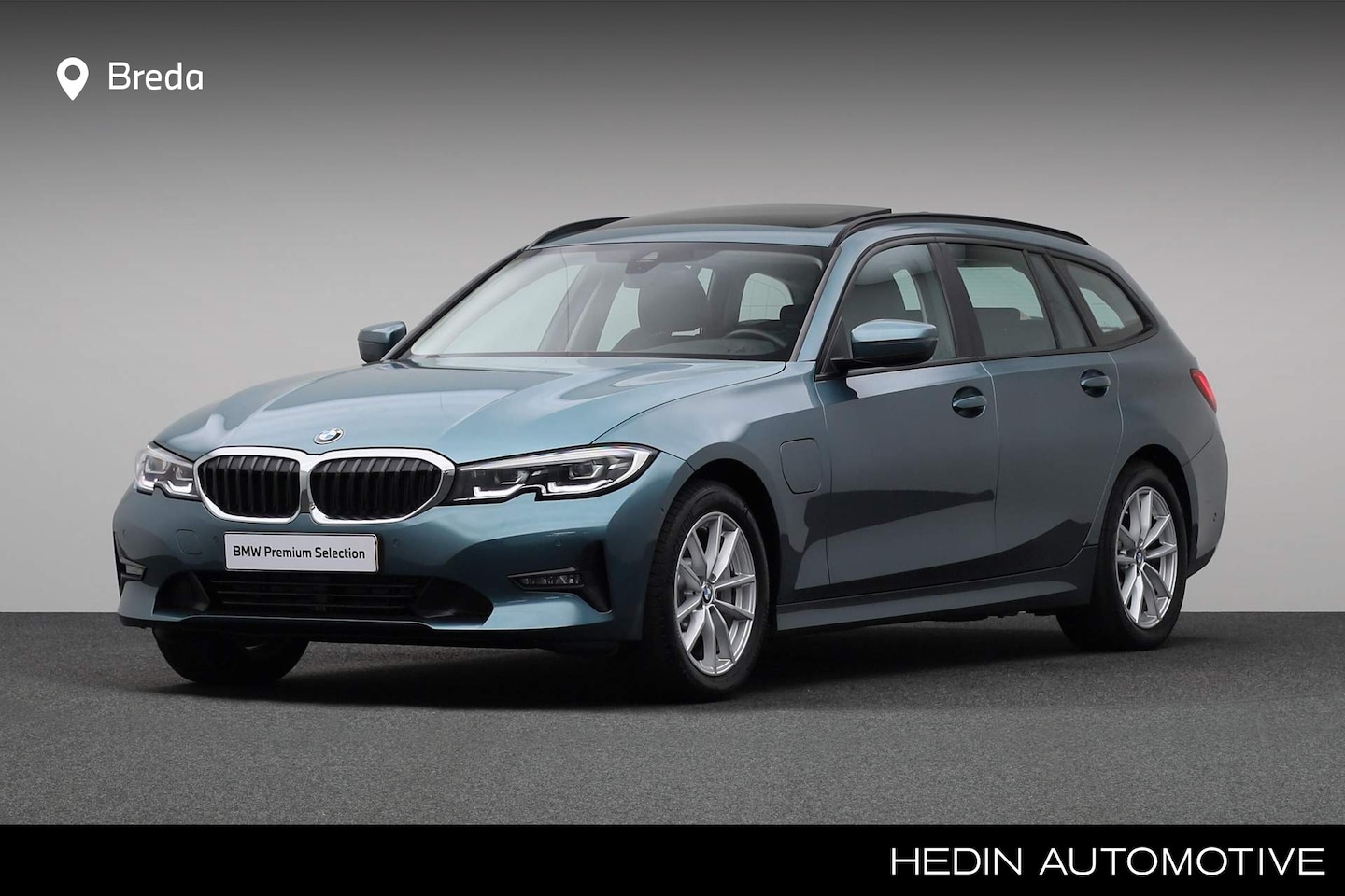 BMW 3-serie Touring - 330e eDrive Edition | Achteruitrijcamera | Comfort Access | Schuif-/ Panoramadak | Sport-B - AutoWereld.nl