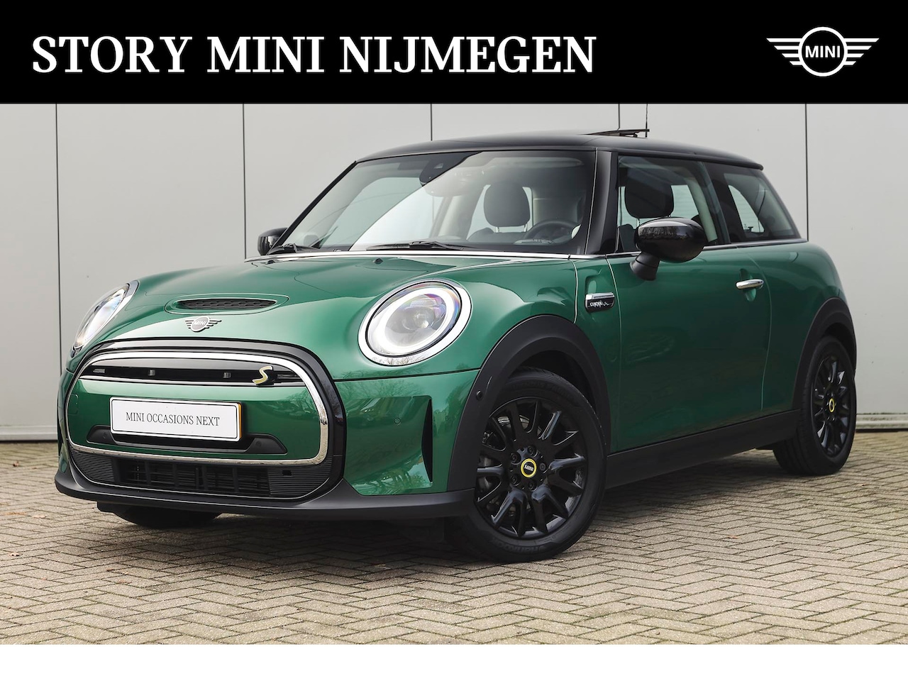 MINI Mini-Electric - Classic Camden / Premium Plus Pakket / Panoramadak / Achteruitrijcamera / Sportstoelen / C - AutoWereld.nl