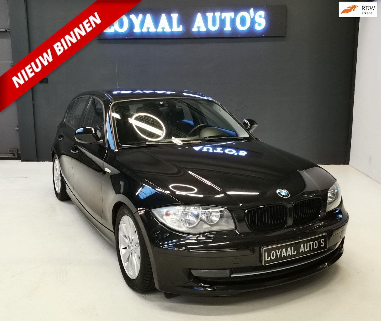 BMW 1-serie - 116i Business Line Sport | AIRCO | PDC | ELEK.RAMEN | APK. - AutoWereld.nl