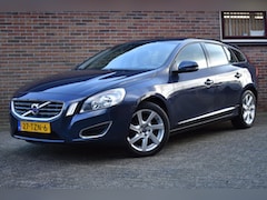 Volvo V60 - 1.6 T3 Kinetic '12 Navi Clima Cruise Inruil mogelijk