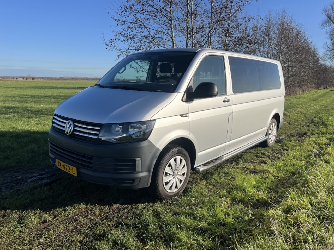 Volkswagen Transporter - 9 PERSOONS 2.0 TDI L2H1 Trendl. - AutoWereld.nl