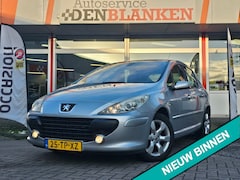 Peugeot 307 - 2.0-16V Premium BJ.2007 / Navigatie / Airco ECC / LMV / Cruise Control / 16"Lmv / Trekhaak