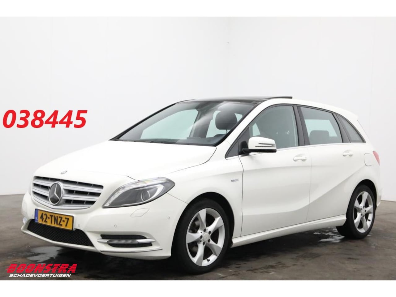 Mercedes-Benz B-klasse - 180 7G-Tronic Pano Xenon Airco Cruise PDC 179.021 km! - AutoWereld.nl