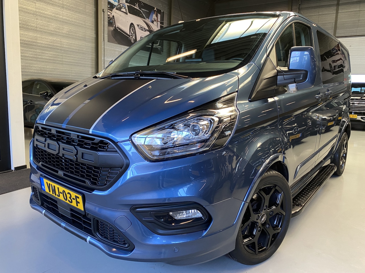 Ford Transit Custom - 320 2.0 TDCI L1H1 Sport DC 320 2.0 TDCI L1H1 Sport DC Camera, Navi, 185PK - AutoWereld.nl