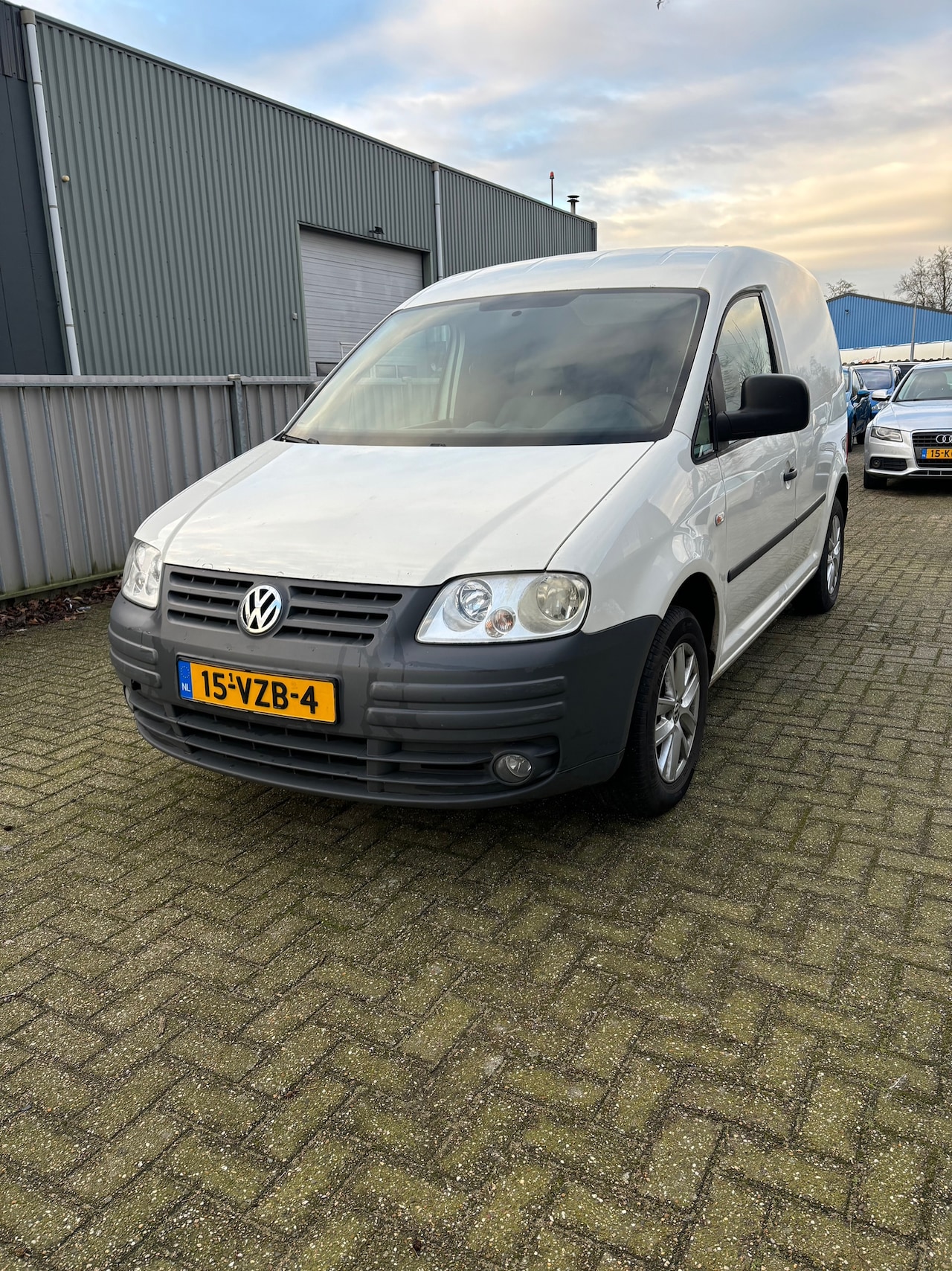 Volkswagen Caddy - 1.9 TDI met geisoleerd bak! - AutoWereld.nl