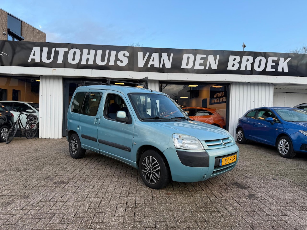 Citroën Berlingo - 1.6i Multispace Nieuwe APK Cruise Ctr 2x Schuifdeur Dakrails Inruil Koopje Rijdt en Schake - AutoWereld.nl