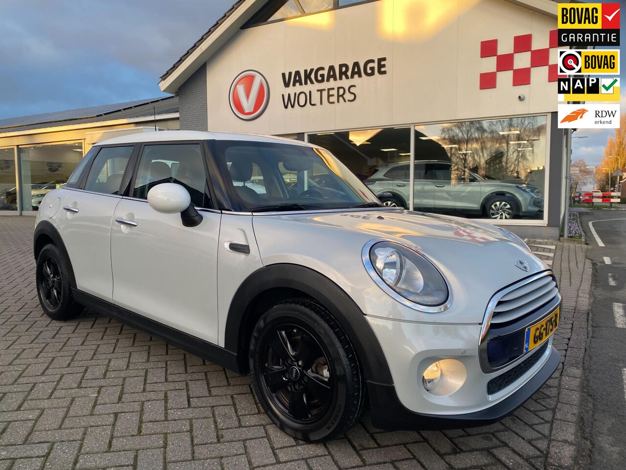 MINI Cooper - Mini 1.5 Business - AutoWereld.nl