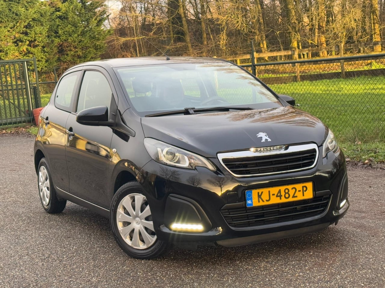 Peugeot 108 - 1.0 e-VTi Active /Carplay/Airco/5-Deurs/ - AutoWereld.nl