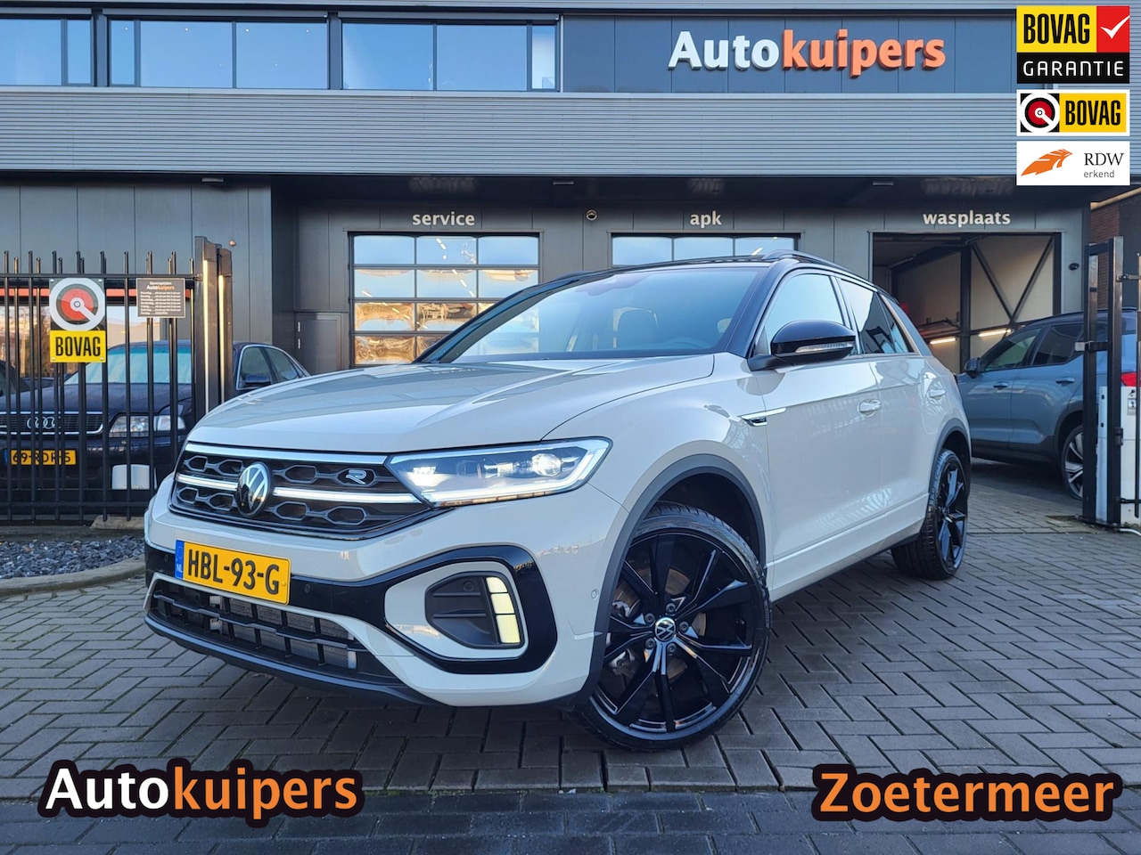 Volkswagen T-Roc - 1.5 TSI R-Line Business | Met panoramadak, stoelverwarming, elektrische achterklep en virt - AutoWereld.nl