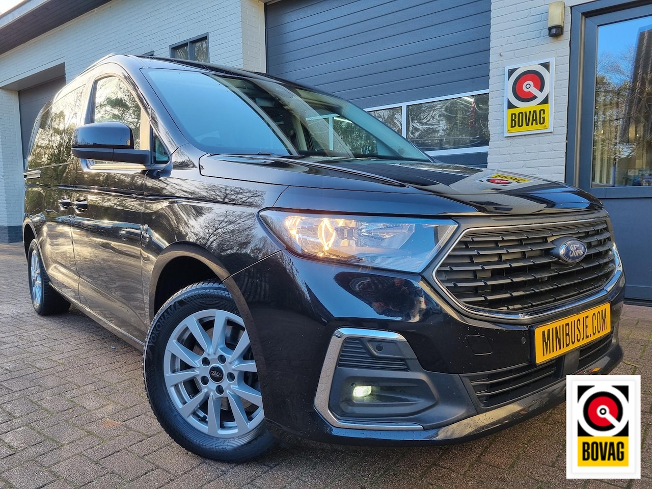 Ford Tourneo Connect - Long 1.5 EcoBoost 7-pers. / NAVI / PDC - AutoWereld.nl