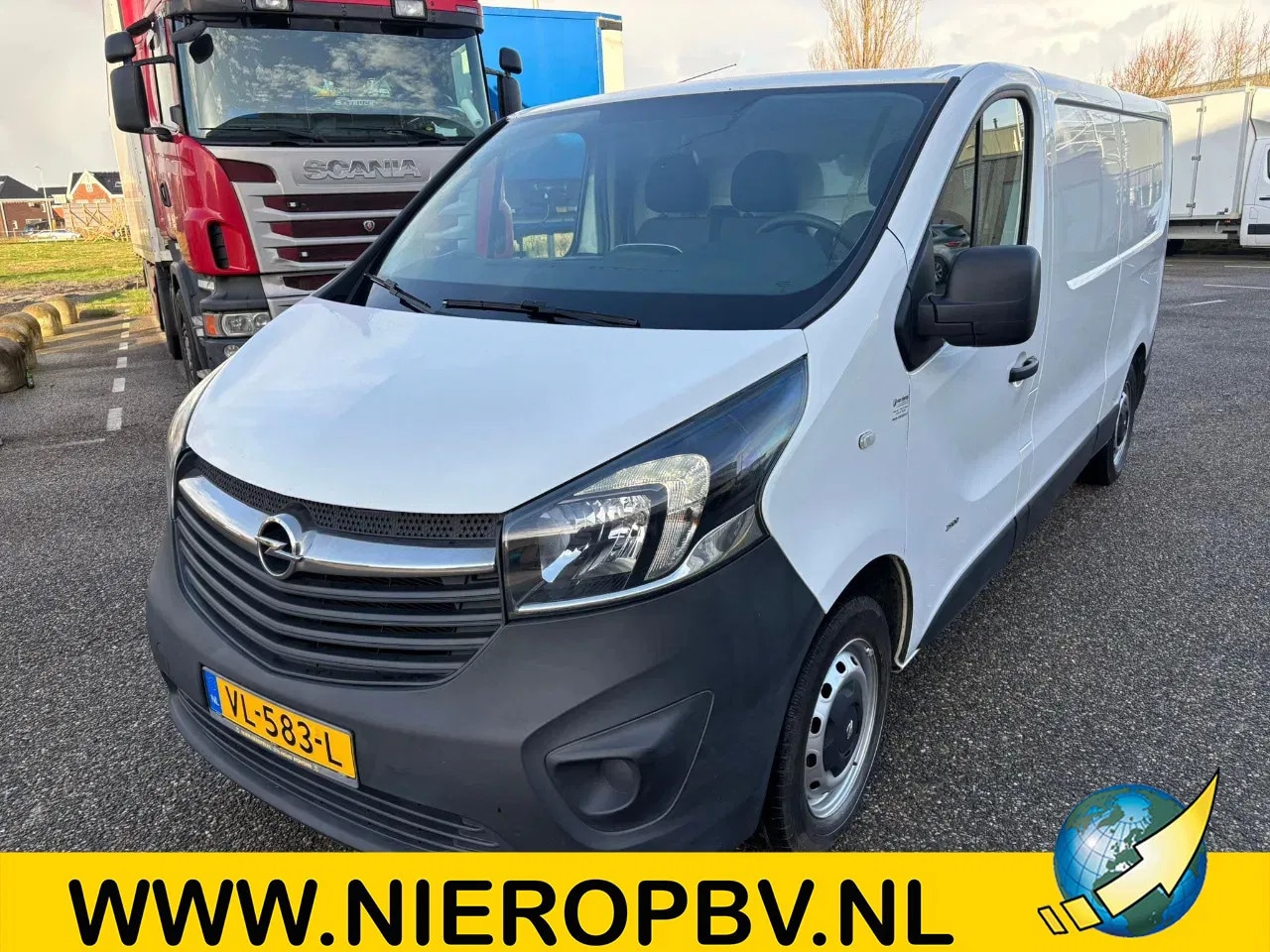 Opel Vivaro - 1.6CDTI L2H1 Airco Navi Trekhaak - AutoWereld.nl