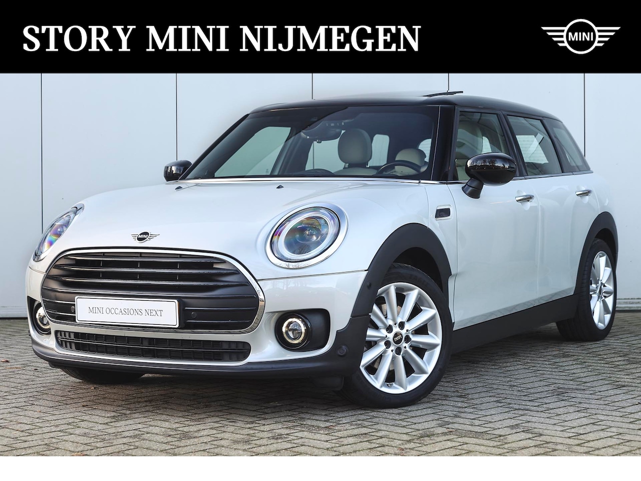 MINI Clubman - Cooper Classic Automaat / Panoramadak / Trekhaak / Achteruitrijcamera / Active Cruise Cont - AutoWereld.nl