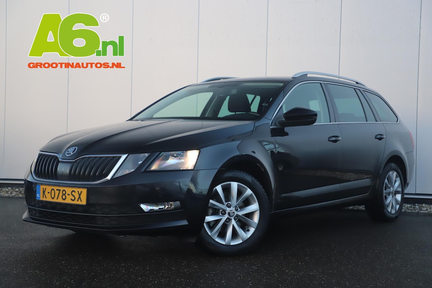 Skoda Octavia Combi - 1.0 TSI Greentech Business Edition Navigatie Carplay Android Stoelverwarming Bluetooth Cru - AutoWereld.nl