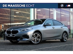 BMW 2-serie Gran Coupé - 218i Sport Line Automaat / Trekhaak / Sportstoelen / Parking Assistant / Live Cockpit Prof