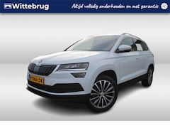 Skoda Karoq - 1.5 TSI 150 pk ACT Business Edition Navigatie / Parkeersensoren / Trekhaak wegklapbaar / C