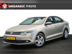 Volkswagen Jetta - 1.2 TSI Comfortline Trekhaak/ Climate control/ Pdc/ Cruise control/ 16" Lmv