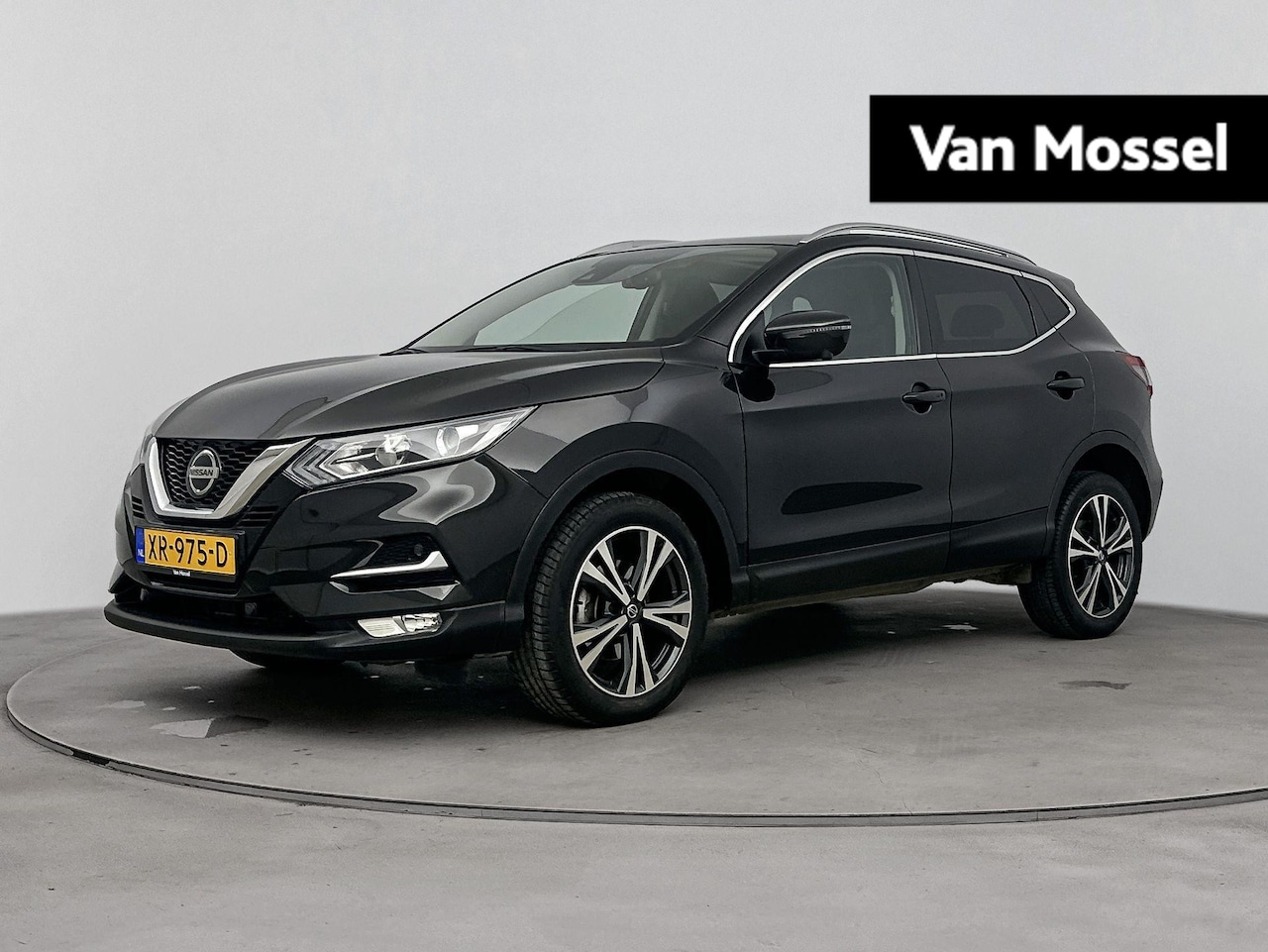 Nissan Qashqai - 1.2 N-Connecta 115pk | Automaat | Trekhaak | Panorama-dak | 360 Camera | Navigatie | Clima - AutoWereld.nl