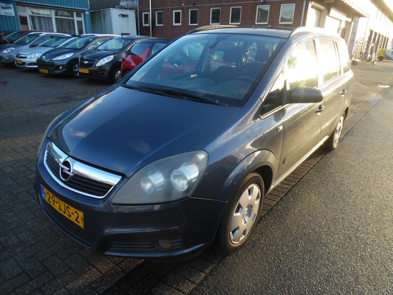 Opel Zafira - 7 stoelen airco 1.8 Business apk 12.25 - AutoWereld.nl