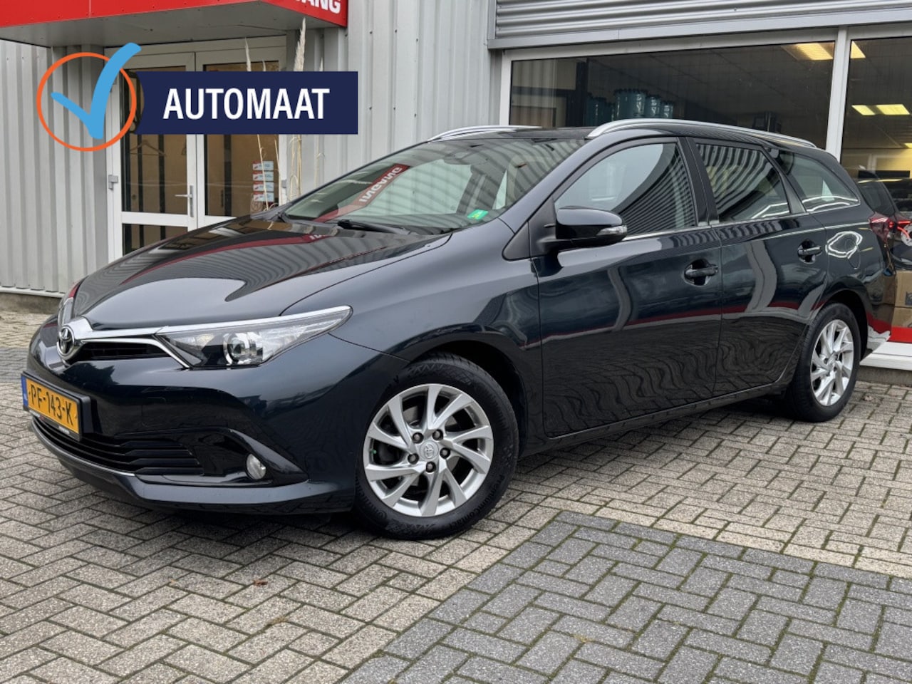 Toyota Auris Touring Sports - 1.2T Aspiration | Cruise | Camera - AutoWereld.nl