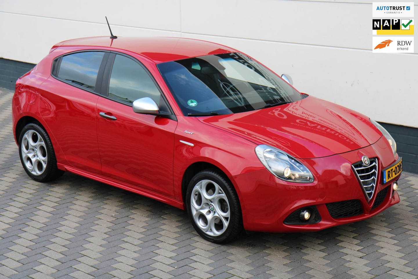 Alfa Romeo Giulietta - 2.0 JTDm Sprint 2.0 180PK JTDm Sprint - AutoWereld.nl