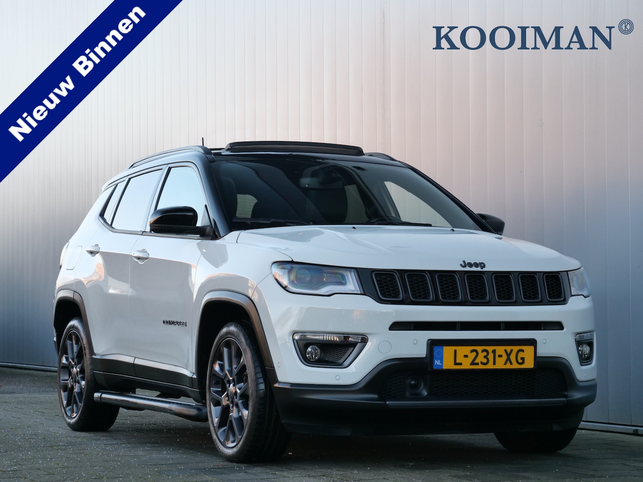 Jeep Compass - 1.3T 150pk Limited Automaat LED / Leder / Schuifdak / Camera - AutoWereld.nl