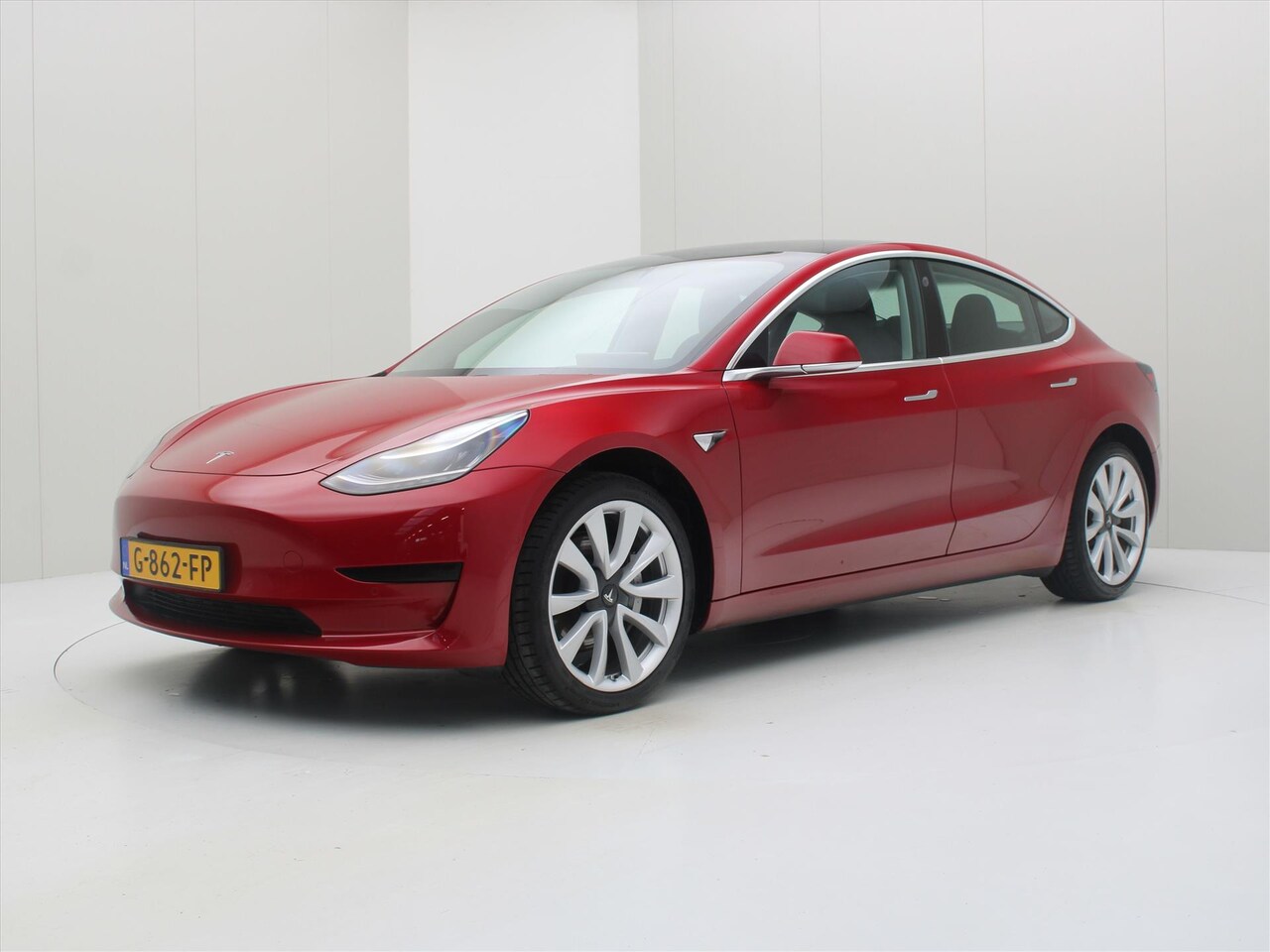 Tesla Model 3 - Standard RWD Plus [ AUTOPILOT+19+LEDER+CAMERA+PDC+LED ] - AutoWereld.nl