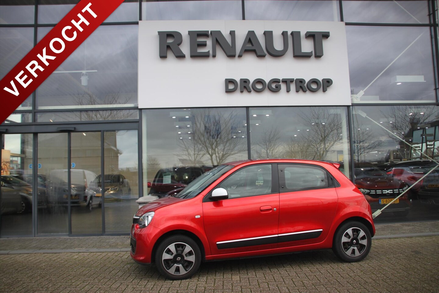 Renault Twingo - 70PK-COLLECTION-80DKM-AIRCO-CRUISE-BLUETOOTH- - AutoWereld.nl