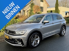 Volkswagen Tiguan - 1.4 TSI 150PK DSG R-Line 2018 Pano•Trekhaak