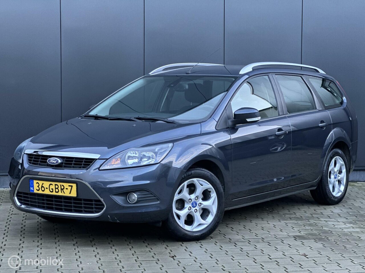 Ford Focus Wagon - 1.6 Titanium | CRUISE | CLIMA | TREKHAAK | - AutoWereld.nl