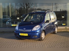 Toyota Yaris Verso - 1.3 VVT-i Sol | Automaat | Trekhaak | Multifunctioneel stuurwiel | Airco