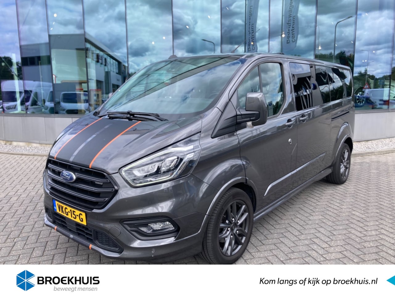 Ford Transit Custom - 320 2.0 TDCI L2H1 185pk Sport Automaat | Trekhaak | Bi-xenon | BLIS | 2x schuifdeur | Adap - AutoWereld.nl