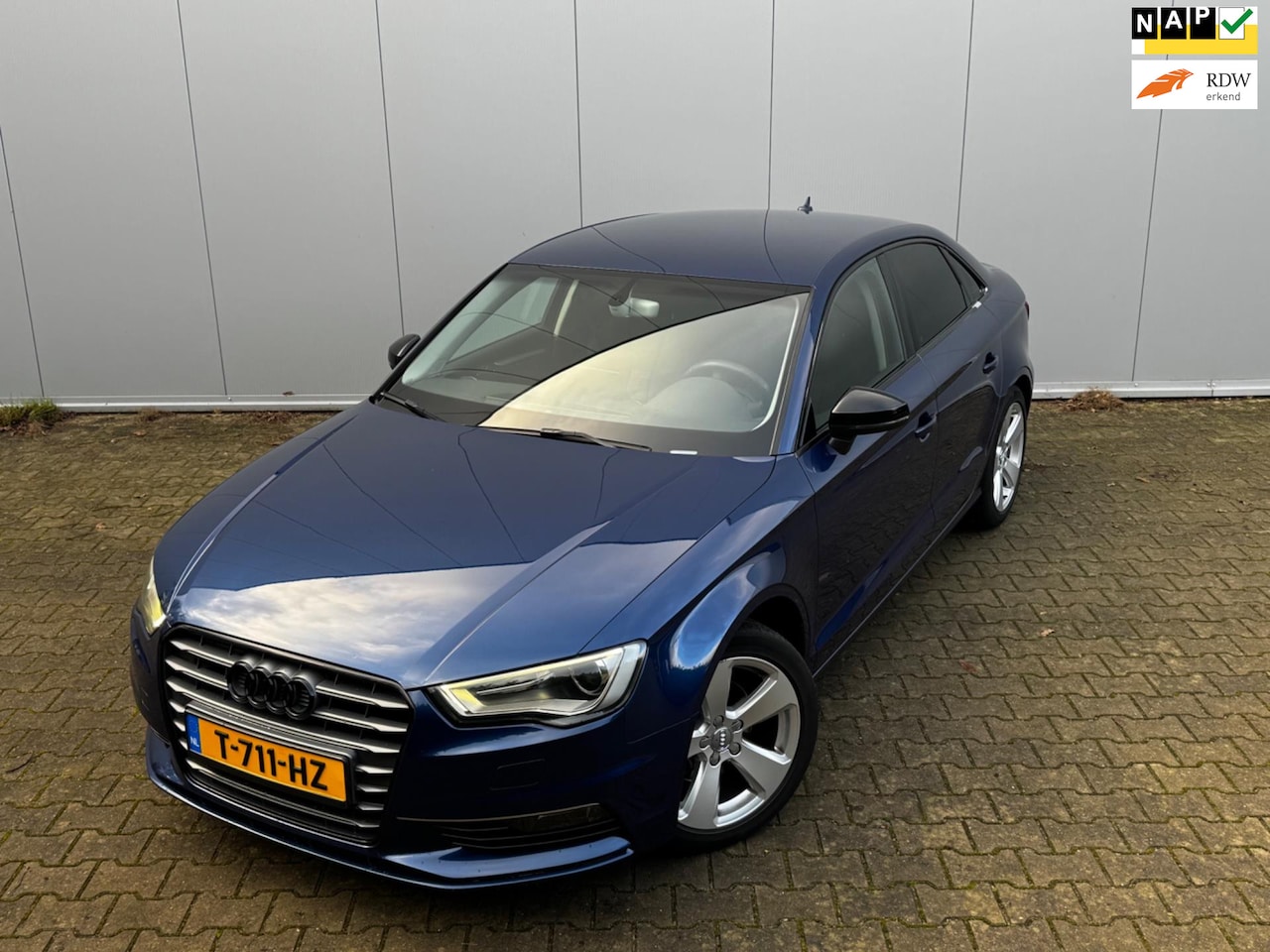 Audi A3 Limousine - 1.4 TFSI PRO LINE S AMBITION XENON STOELVERWARMING NAVIGATIE CLIMA - AutoWereld.nl